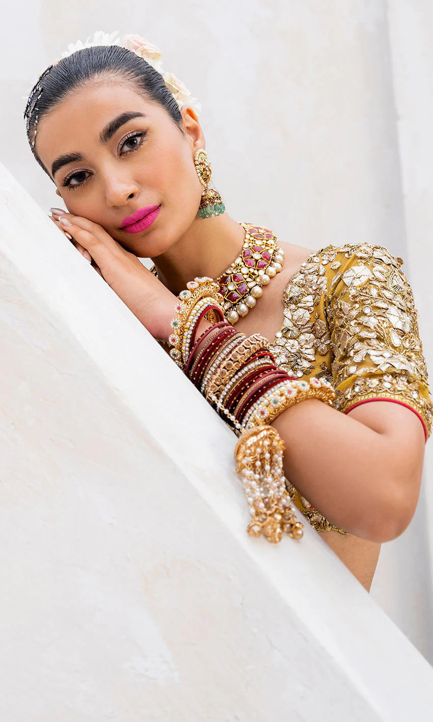 MEHNDI SPECIAL OUTFIT