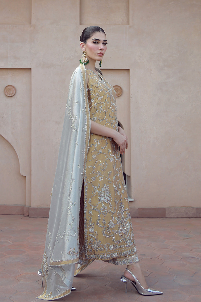 Shamsha Hashwani Aakifah luxury formal ensemble featuring rich fabrics and delicate embroidery with intricate hand embellishments and subtle textures on a flawless silhouette, paired with a coordinating dupatta, perfect for festive celebrations, wedding occasions, and formal events.